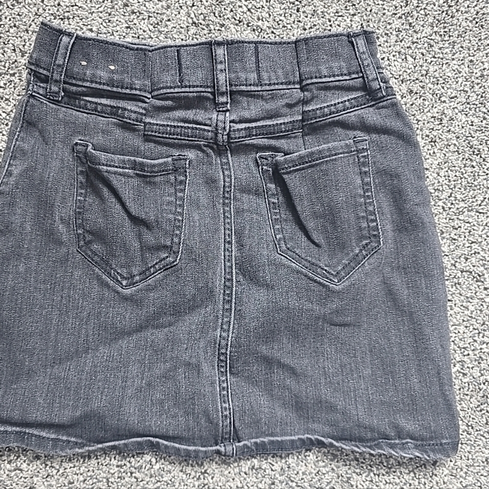 Abercrombie Kids Dark Gray Denim Skirt Button Accent Size 9/10 Girls - Picture 6 of 9